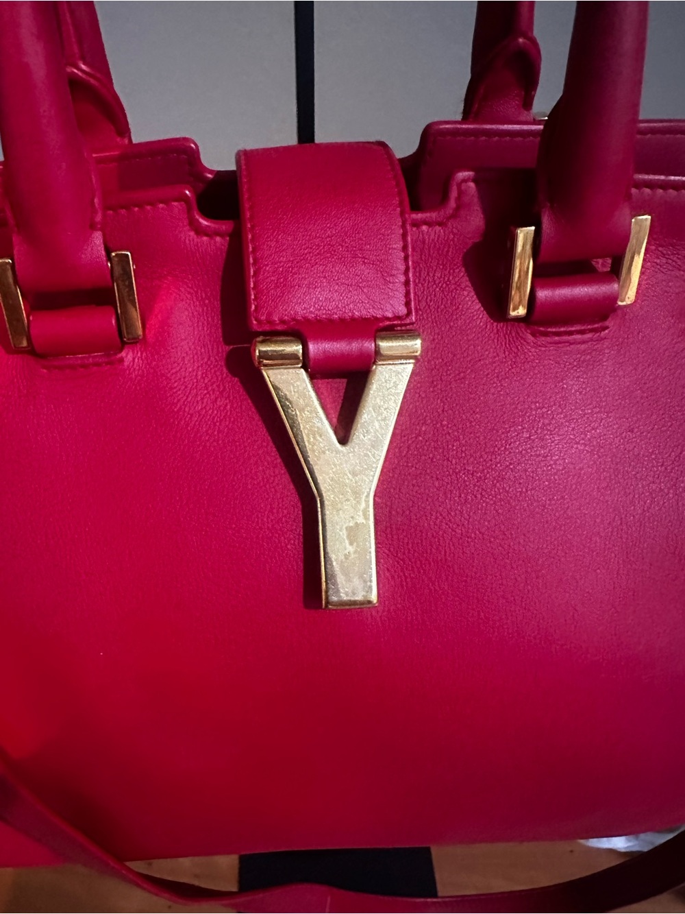 Saint Laurent Cabas Chyc in red smooth calfskin leather - Picture 9 of 13